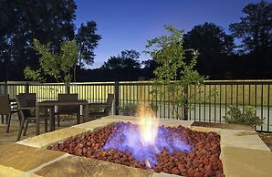 Holiday Inn Express & Suites Columbus North by IHG