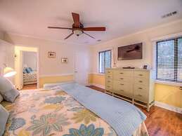 Island Oasis 6 Bedroom Holiday Home