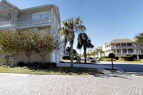 Palm Breeze 5 Bedroom Holiday Home