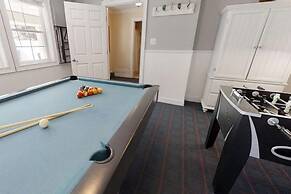 Palm Breeze 5 Bedroom Holiday Home