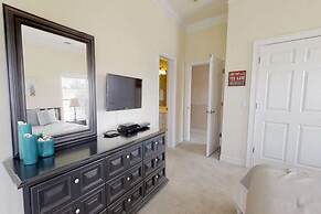 Palm Breeze 5 Bedroom Holiday Home