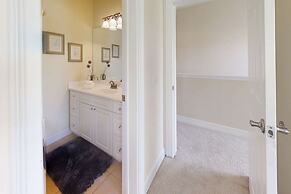 Palm Breeze 5 Bedroom Holiday Home