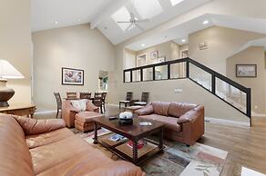 Southern Soleil 5 Bedroom Holiday Home