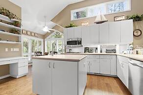 Southern Soleil 5 Bedroom Holiday Home