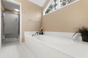 Southern Soleil 5 Bedroom Holiday Home