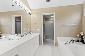 Southern Soleil 5 Bedroom Holiday Home