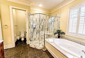 Su Casa 5 Bedroom Holiday Home