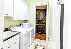 Su Casa 5 Bedroom Holiday Home