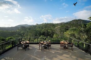 Fox Kandy by Fox Resorts- Luxury in the Mist