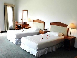 Aye Thar Yar Golf Resort