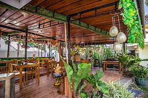 Pescadores Suites Moalboal