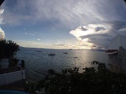 Pescadores Suites Moalboal