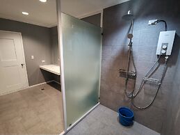 Pescadores Suites Moalboal