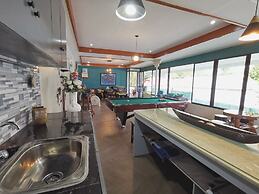 Pescadores Suites Moalboal