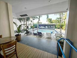 Pescadores Suites Moalboal