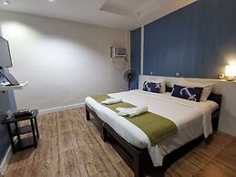 Pescadores Suites Moalboal