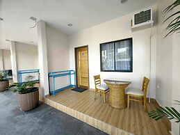 Pescadores Suites Moalboal