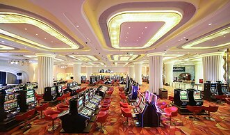 Tigre de Cristal Resort & Casino