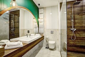 Sky Tower Apartments