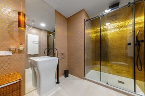 Sky Tower Apartments