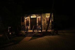 Villa Pinnawala & Restaurant