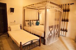 Villa Pinnawala & Restaurant