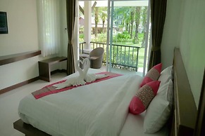 Palm Kiri Resort