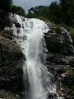 AHA Lanta Cozy Hostel