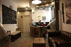 Atmos Luxe Navigli Hostel & Rooms