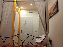 Atmos Luxe Navigli Hostel & Rooms