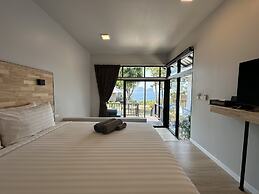 HIP Seaview Resort at Phi Phi