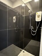 HIP Seaview Resort at Phi Phi