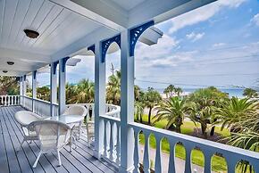 Caribbean Queen 5 Bedroom Holiday Home by Five Star Properties