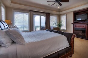 Casa de Cielo 4 Bedroom Holiday Home by Five Star Properties