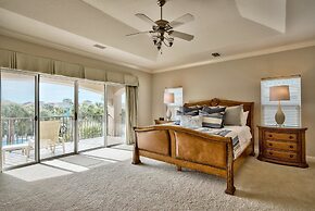 Casa de Fiesta 5 Bedroom Holiday Home by Five Star Properties