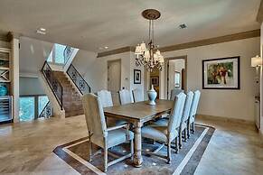 Casa de Palms 5 Bedroom Holiday Home by Five Star Properties