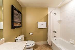 Casa di Tramonto 6 Bedroom Holiday Home by Five Star Properties