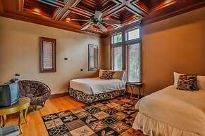 Casa Divina 5 Bedroom Holiday Home by Five Star Properties