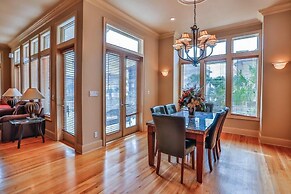 Casa Divina 5 Bedroom Holiday Home by Five Star Properties