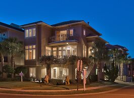 Casa Divina 5 Bedroom Holiday Home by Five Star Properties