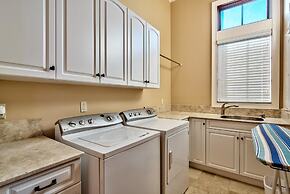 Casa Tuscany 6 Bedroom Holiday Home by Five Star Properties