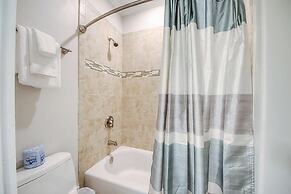 Costa Del Mar 5 Bedroom Holiday Home by Five Star Properties