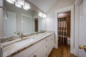 Costa Del Mar 5 Bedroom Holiday Home by Five Star Properties