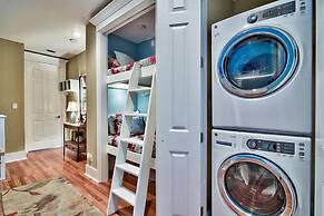 DESTIN BEACH THERAPY 4 Bedroom Holiday Home by Five Star Properties