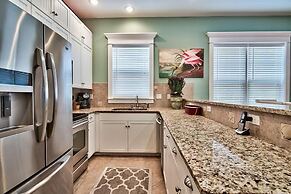 DESTIN BEACH THERAPY 4 Bedroom Holiday Home by Five Star Properties