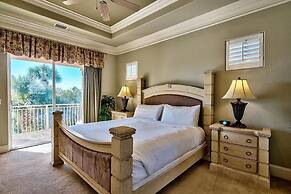 Destiny Tranquility 5 Bedroom Holiday Home by Five Star Properties