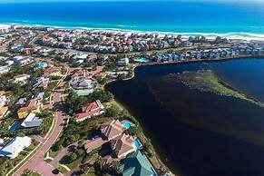 Destiny Tranquility 5 Bedroom Holiday Home by Five Star Properties