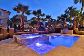 Dolce Vita 6 Bedroom Holiday Home by Five Star Properties