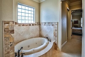 Endless Sunset 4 Bedroom Holiday Home by Five Star Properties