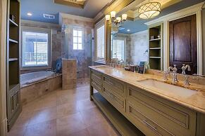 Gigglin Marlin 7 Bedroom Holiday Home by Five Star Properties